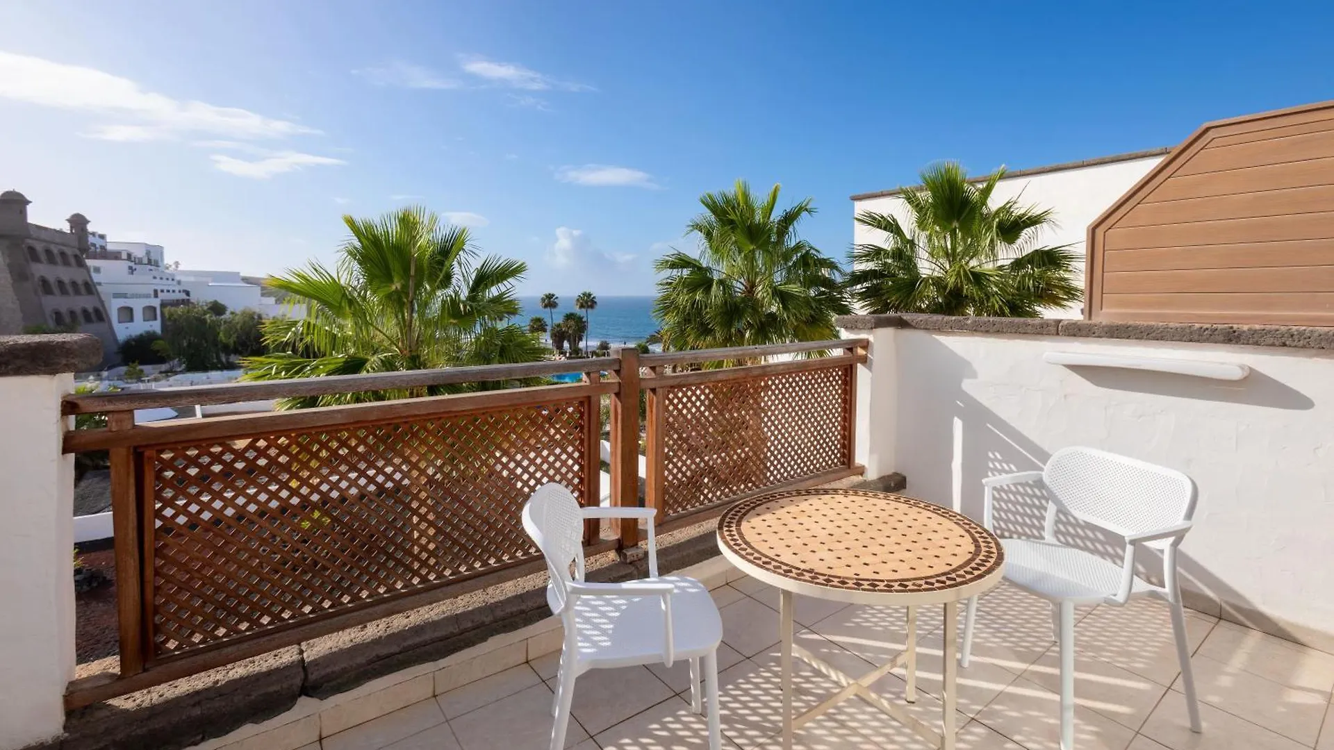 Gran Castillo Tagoro Family & Fun Playa Blanca Resort