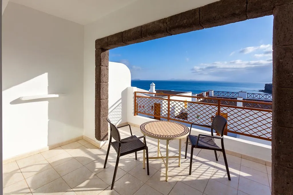 Gran Castillo Tagoro Family & Fun Playa Blanca Resort